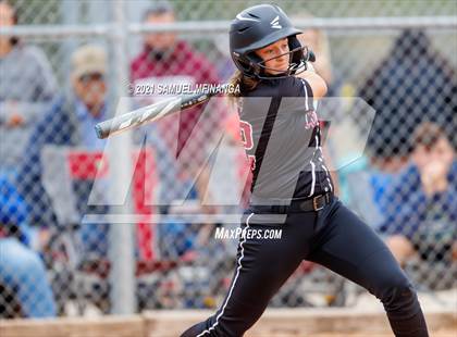 Thumbnail 1 in Lincoln Northeast vs. Columbus photogallery.