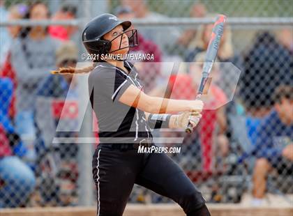 Thumbnail 3 in Lincoln Northeast vs. Columbus photogallery.