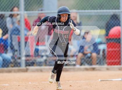 Thumbnail 3 in Lincoln Northeast vs. Columbus photogallery.
