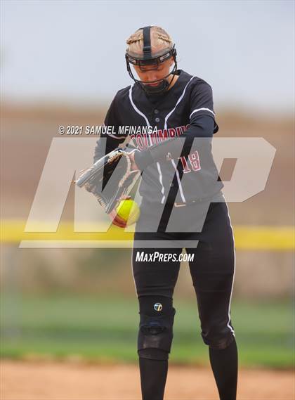 Thumbnail 3 in Lincoln Northeast vs. Columbus photogallery.