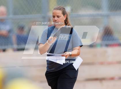Thumbnail 1 in Lincoln Northeast vs. Columbus photogallery.