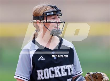 Thumbnail 1 in Lincoln Northeast vs. Columbus photogallery.