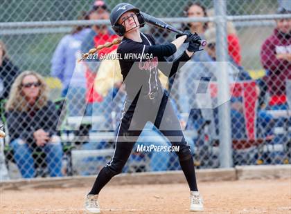 Thumbnail 1 in Lincoln Northeast vs. Columbus photogallery.