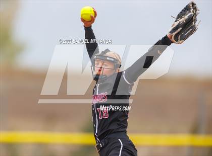 Thumbnail 2 in Lincoln Northeast vs. Columbus photogallery.