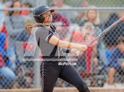 Thumbnail 2 in Lincoln Northeast vs. Columbus photogallery.