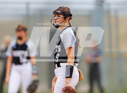 Thumbnail 1 in Lincoln Northeast vs. Columbus photogallery.
