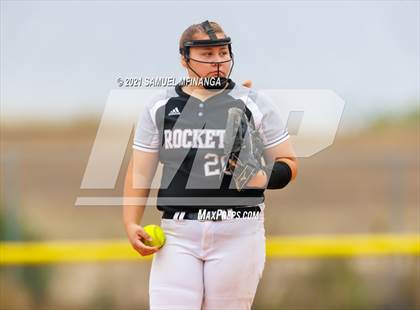 Thumbnail 3 in Lincoln Northeast vs. Columbus photogallery.