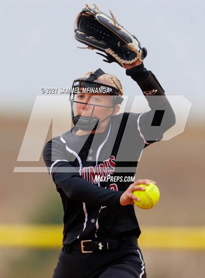 Thumbnail 1 in Lincoln Northeast vs. Columbus photogallery.