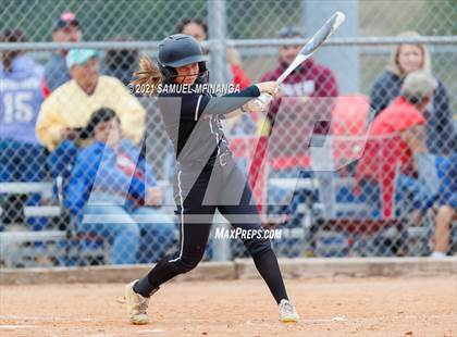 Thumbnail 3 in Lincoln Northeast vs. Columbus photogallery.