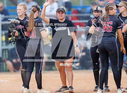 Thumbnail 2 in Lincoln Northeast vs. Columbus photogallery.