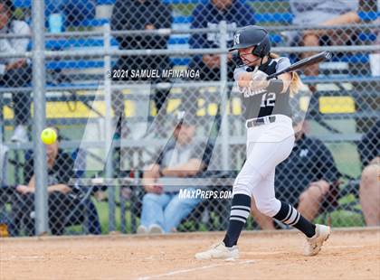 Thumbnail 1 in Lincoln Northeast vs. Columbus photogallery.