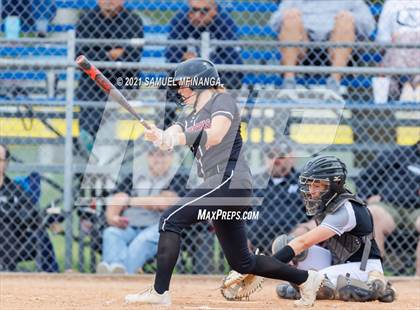 Thumbnail 2 in Lincoln Northeast vs. Columbus photogallery.