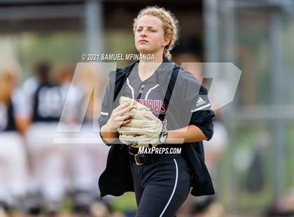 Thumbnail 2 in Lincoln Northeast vs. Columbus photogallery.