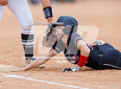 Thumbnail 3 in Lincoln Northeast vs. Columbus photogallery.