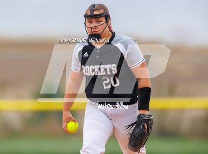 Thumbnail 3 in Lincoln Northeast vs. Columbus photogallery.
