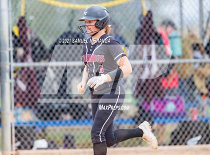 Thumbnail 1 in Lincoln Northeast vs. Columbus photogallery.