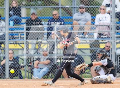 Thumbnail 2 in Lincoln Northeast vs. Columbus photogallery.