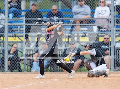 Thumbnail 2 in Lincoln Northeast vs. Columbus photogallery.