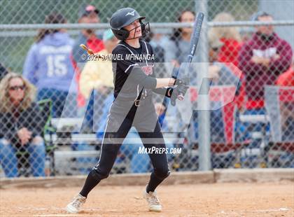 Thumbnail 3 in Lincoln Northeast vs. Columbus photogallery.