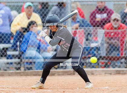 Thumbnail 1 in Lincoln Northeast vs. Columbus photogallery.