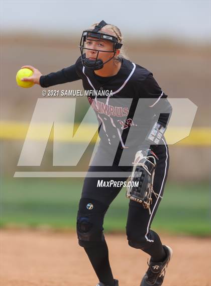 Thumbnail 3 in Lincoln Northeast vs. Columbus photogallery.
