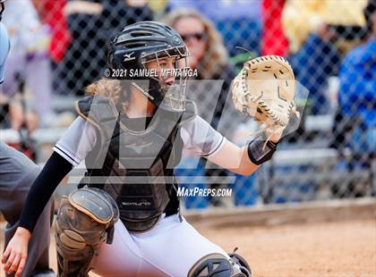 Thumbnail 1 in Lincoln Northeast vs. Columbus photogallery.
