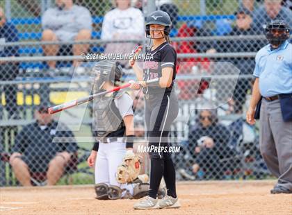 Thumbnail 3 in Lincoln Northeast vs. Columbus photogallery.