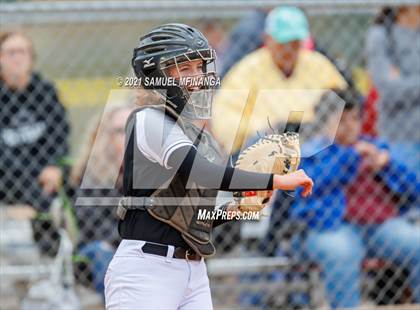 Thumbnail 3 in Lincoln Northeast vs. Columbus photogallery.