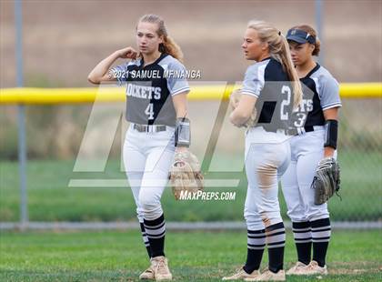 Thumbnail 2 in Lincoln Northeast vs. Columbus photogallery.