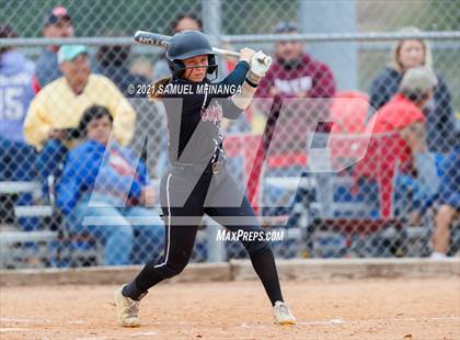 Thumbnail 2 in Lincoln Northeast vs. Columbus photogallery.