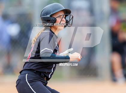Thumbnail 3 in Lincoln Northeast vs. Columbus photogallery.