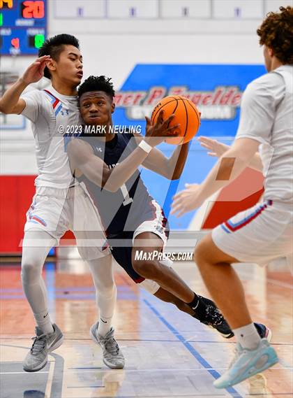 Thumbnail 3 in Stuart Hall @ Hillsdale (Burlingame Lions Club Tournament) photogallery.