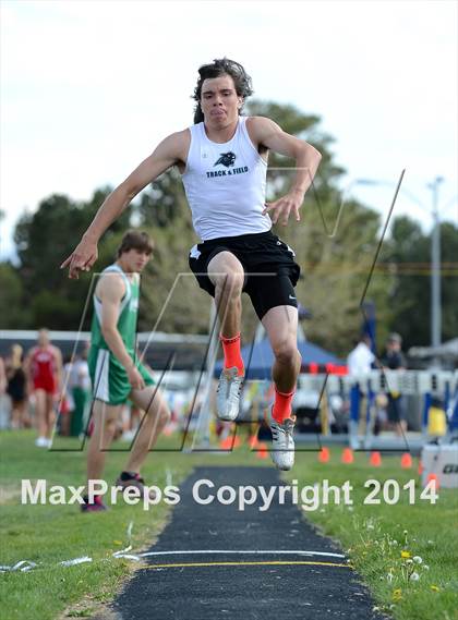 Thumbnail 2 in Reed Sparks Rotary Invitational photogallery.