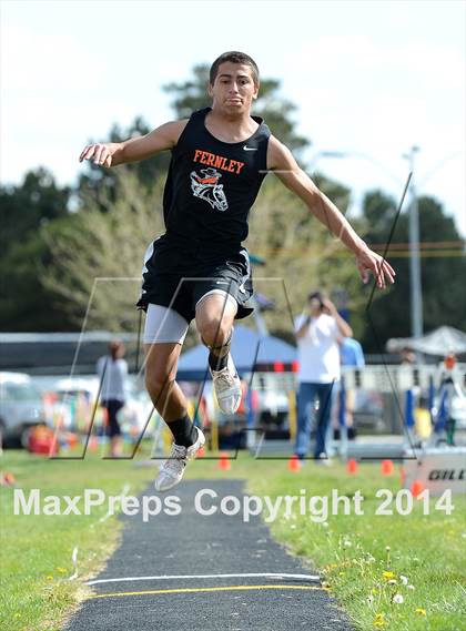 Thumbnail 1 in Reed Sparks Rotary Invitational photogallery.