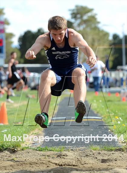Thumbnail 2 in Reed Sparks Rotary Invitational photogallery.