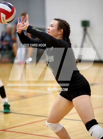 Thumbnail 1 in San Tan Foothills vs Show Low (Florence Invitational) photogallery.