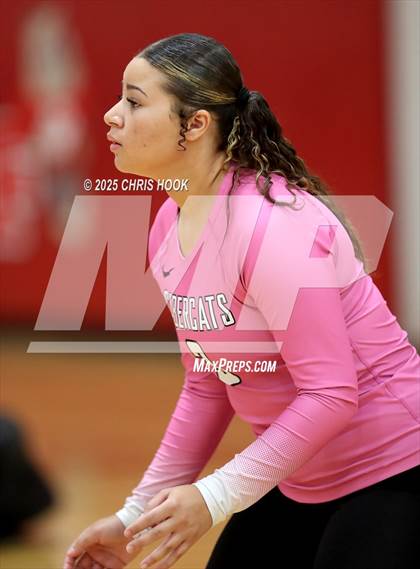 Thumbnail 1 in San Tan Foothills vs Show Low (Florence Invitational) photogallery.
