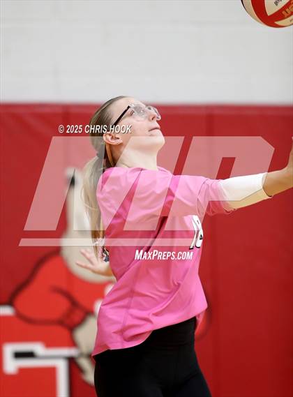 Thumbnail 1 in San Tan Foothills vs Show Low (Florence Invitational) photogallery.