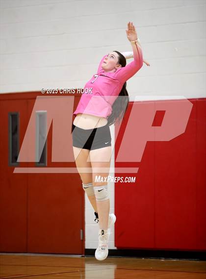 Thumbnail 3 in San Tan Foothills vs Show Low (Florence Invitational) photogallery.