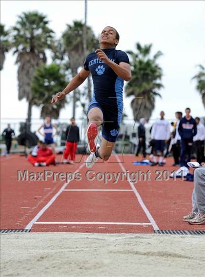 Thumbnail 2 in Santa Barbara Easter Relays (Long Jump) photogallery.