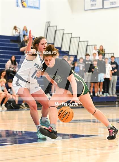Thumbnail 3 in Valor Christian vs. Mountain Vista (CHSAA 6A First Round) photogallery.