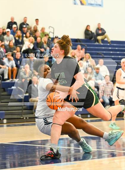 Thumbnail 1 in Valor Christian vs. Mountain Vista (CHSAA 6A First Round) photogallery.