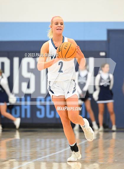 Thumbnail 3 in Valor Christian vs. Mountain Vista (CHSAA 6A First Round) photogallery.