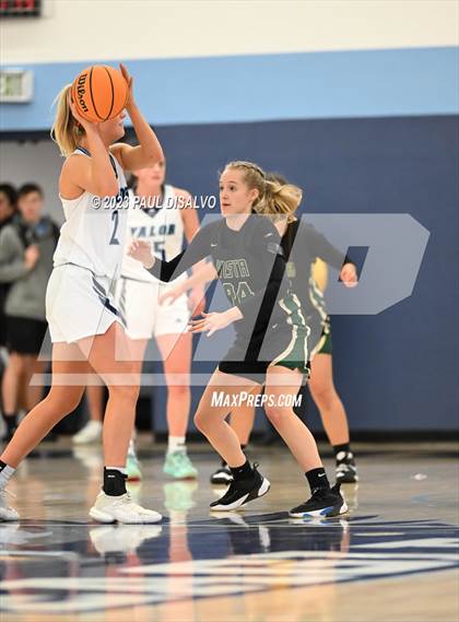 Thumbnail 3 in Valor Christian vs. Mountain Vista (CHSAA 6A First Round) photogallery.