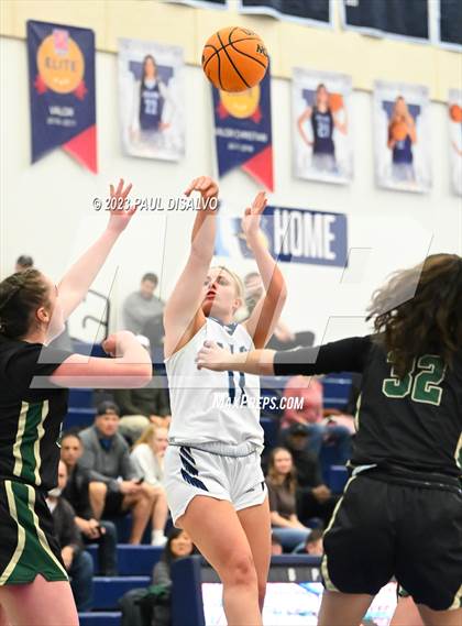 Thumbnail 2 in Valor Christian vs. Mountain Vista (CHSAA 6A First Round) photogallery.