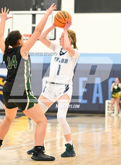 Thumbnail 3 in Valor Christian vs. Mountain Vista (CHSAA 6A First Round) photogallery.