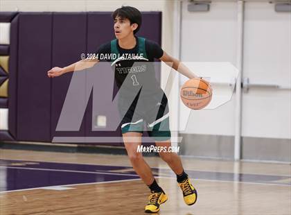 Thumbnail 3 in Windsor vs. Summit photogallery.