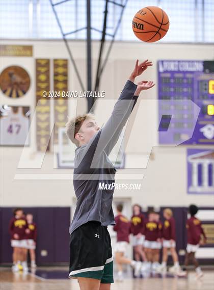 Thumbnail 2 in Windsor vs. Summit photogallery.