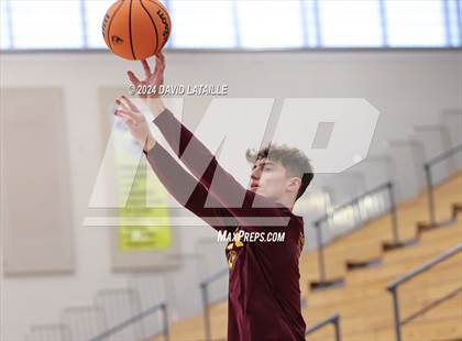 Thumbnail 2 in Windsor vs. Summit photogallery.