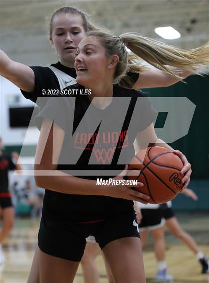 Thumbnail 1 in Liberty Union vs Utica (Scrimmage) photogallery.